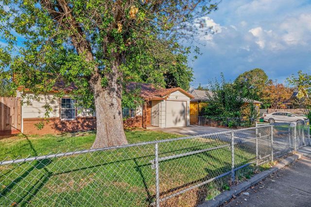 3933 Huron St, Sacramento, CA 95838