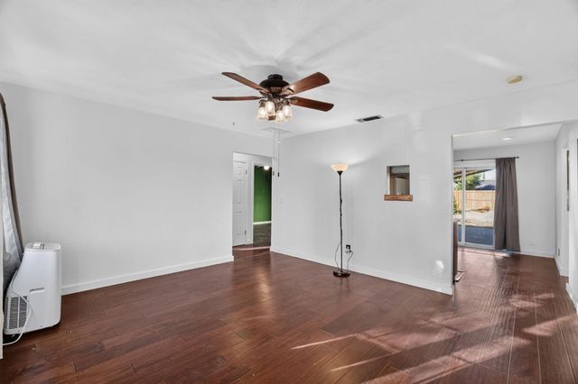 3933 Huron St, Sacramento, CA 95838
