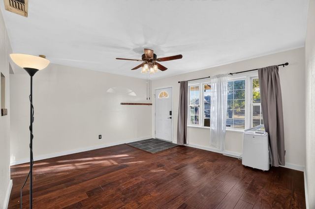 3933 Huron St, Sacramento, CA 95838