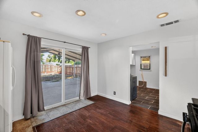 3933 Huron St, Sacramento, CA 95838