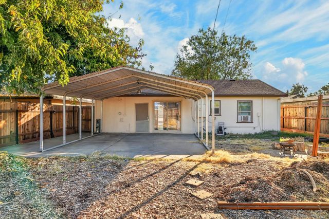 3933 Huron St, Sacramento, CA 95838