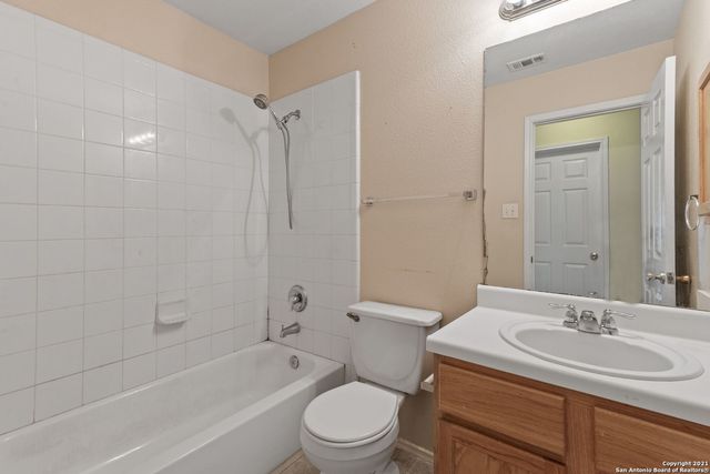 9919 MUSTANG RISE, San Antonio, TX 78254