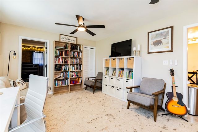 1307 W Banz Road, Rogers, AR 72758