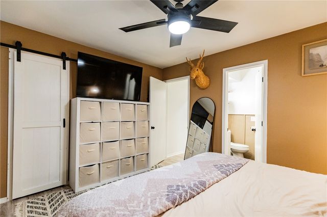 1307 W Banz Road, Rogers, AR 72758