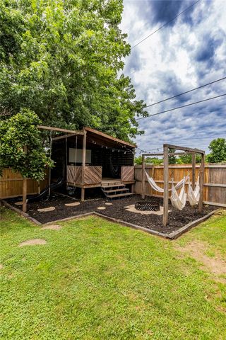 1307 W Banz Road, Rogers, AR 72758