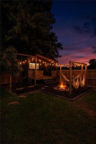 1307 W Banz Road, Rogers, AR 72758