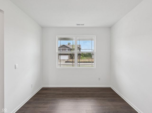 50 Benfield Drive, Whiteland, IN 46184