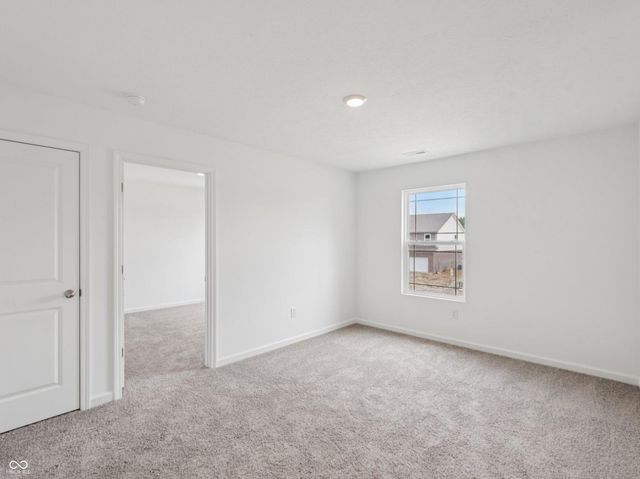 50 Benfield Drive, Whiteland, IN 46184