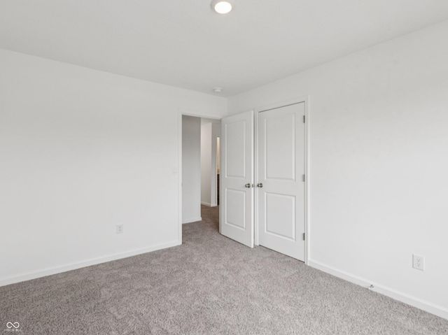 50 Benfield Drive, Whiteland, IN 46184