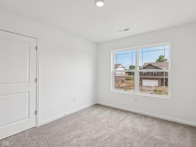 50 Benfield Drive, Whiteland, IN 46184