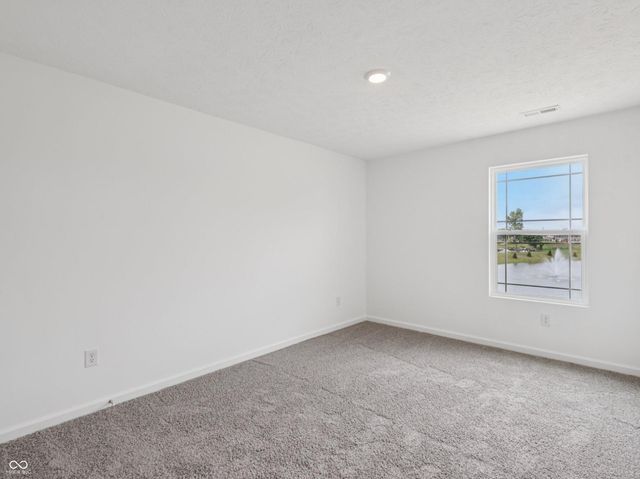 50 Benfield Drive, Whiteland, IN 46184