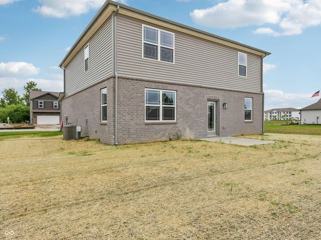 50 Benfield Drive, Whiteland, IN 46184