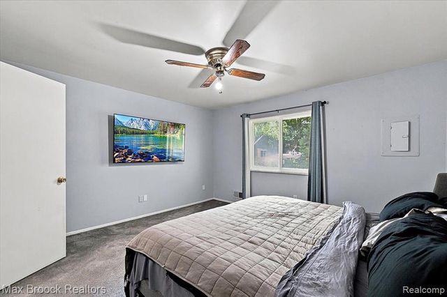 37958 Dor Sal Drive, Sterling Heights, MI 48312