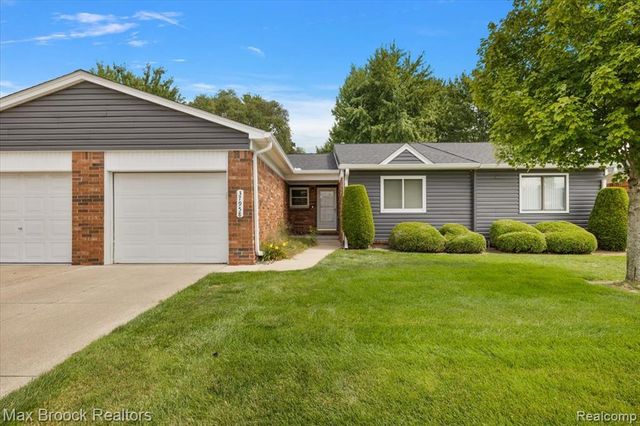 37958 Dor Sal Drive, Sterling Heights, MI 48312