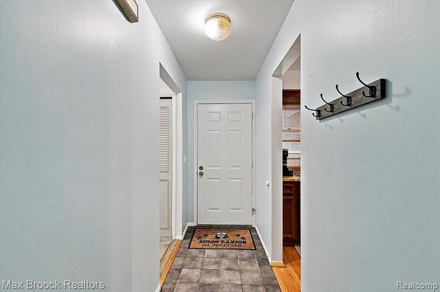 37958 Dor Sal Drive, Sterling Heights, MI 48312