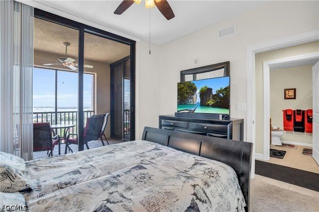 5781 Cape Harbour DR 1301, Cape Coral, FL 33914
