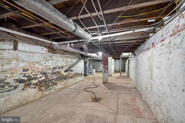 623 E CHESTNUT ST, Lancaster, PA 17602