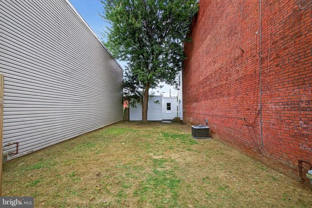 623 E CHESTNUT ST, Lancaster, PA 17602