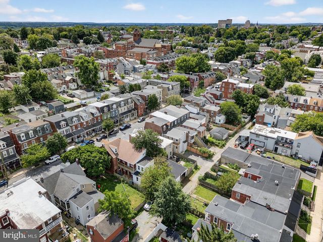 623 E CHESTNUT ST, Lancaster, PA 17602