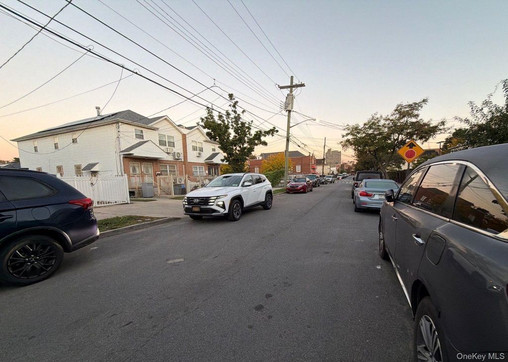 107-23 Union Hall Street, Jamaica, NY 11433 — photo 5