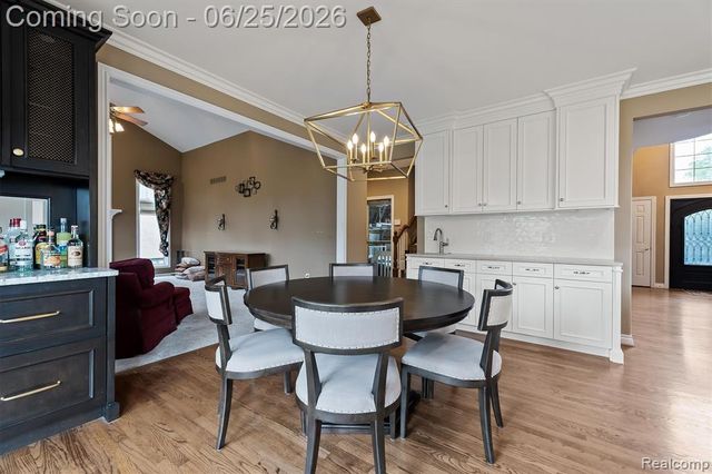 3612 Sleepy Fox Drive, Rochester Hills, MI 48309