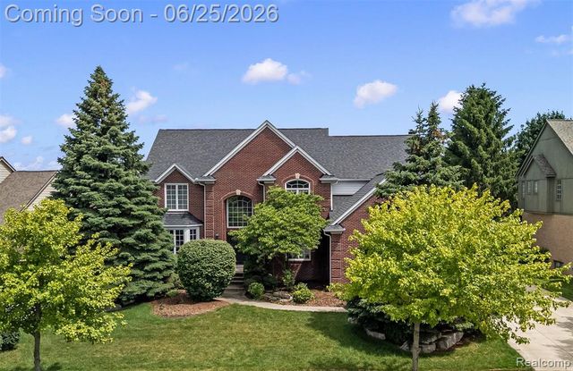3612 Sleepy Fox Drive, Rochester Hills, MI 48309