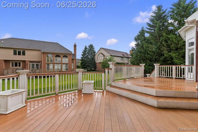 3612 Sleepy Fox Drive, Rochester Hills, MI 48309