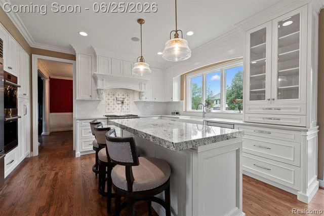 3612 Sleepy Fox Drive, Rochester Hills, MI 48309