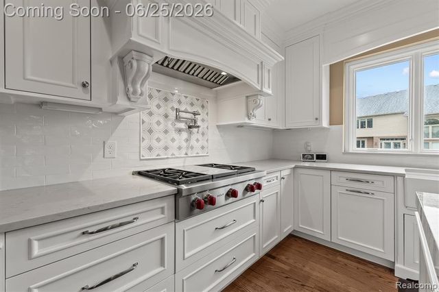 3612 Sleepy Fox Drive, Rochester Hills, MI 48309