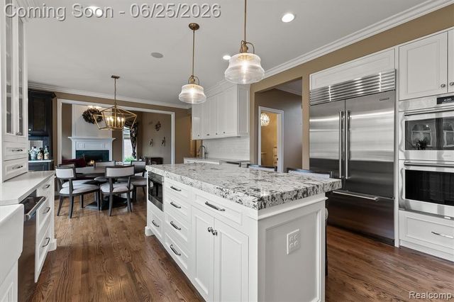 3612 Sleepy Fox Drive, Rochester Hills, MI 48309