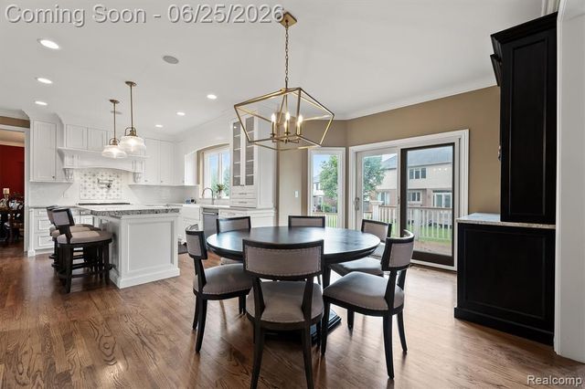 3612 Sleepy Fox Drive, Rochester Hills, MI 48309