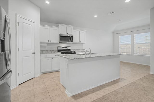 724 Basteen Lane, Justin, TX 76247