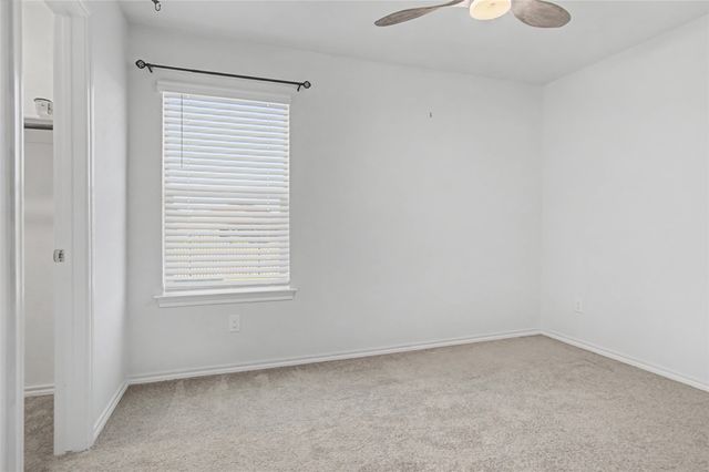 724 Basteen Lane, Justin, TX 76247