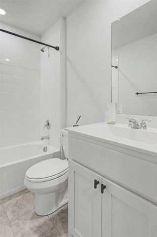 724 Basteen Lane, Justin, TX 76247