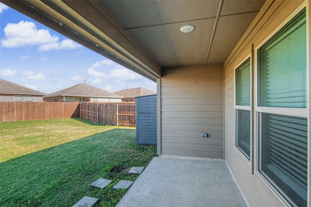 724 Basteen Lane, Justin, TX 76247