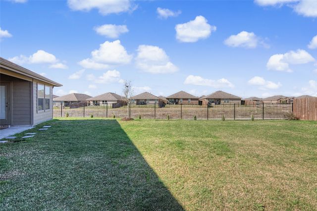 724 Basteen Lane, Justin, TX 76247