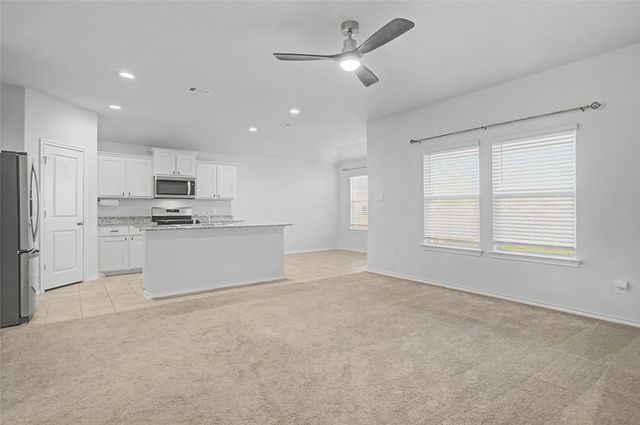 724 Basteen Lane, Justin, TX 76247