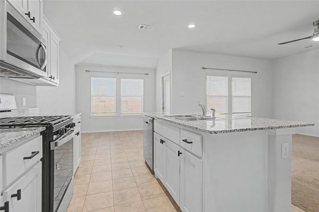 724 Basteen Lane, Justin, TX 76247