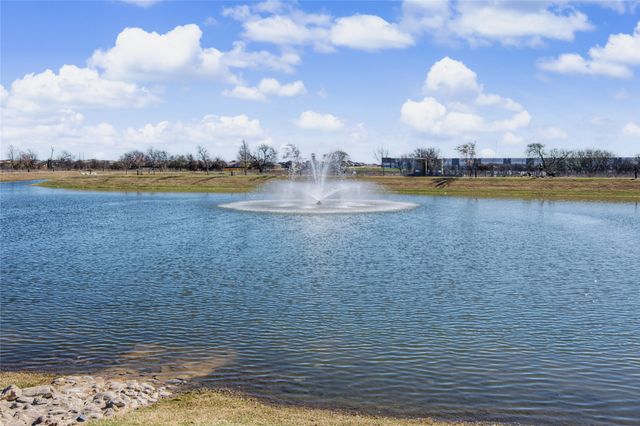 724 Basteen Lane, Justin, TX 76247