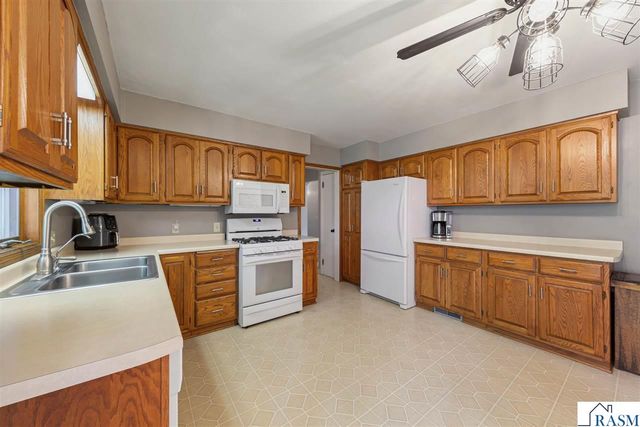 116 Ridgely Road, Mankato, MN 56001