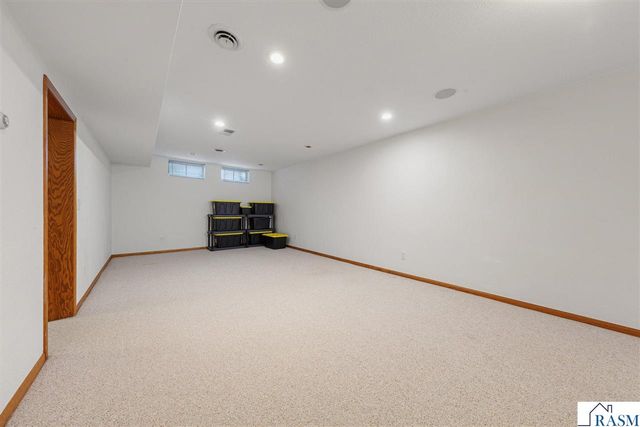 116 Ridgely Road, Mankato, MN 56001