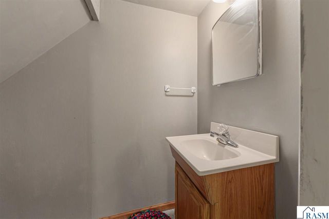 116 Ridgely Road, Mankato, MN 56001