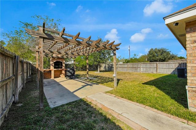 1704 Kumquat Avenue, Pharr, TX 78577