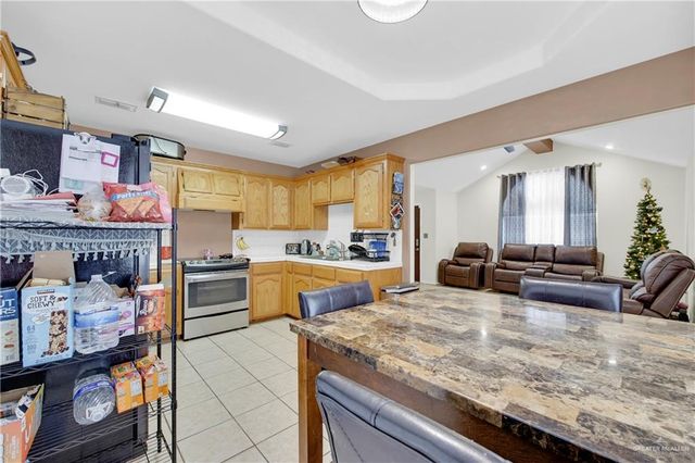 1704 Kumquat Avenue, Pharr, TX 78577