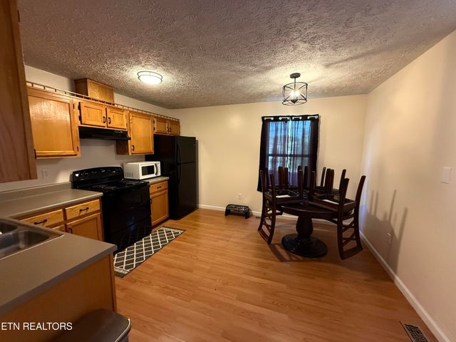 7913 Morgan Co Hwy, Sunbright, TN 37872