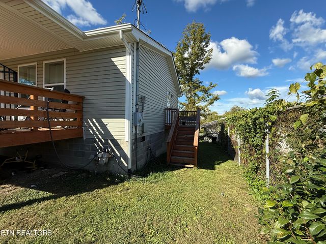 7913 Morgan Co Hwy, Sunbright, TN 37872