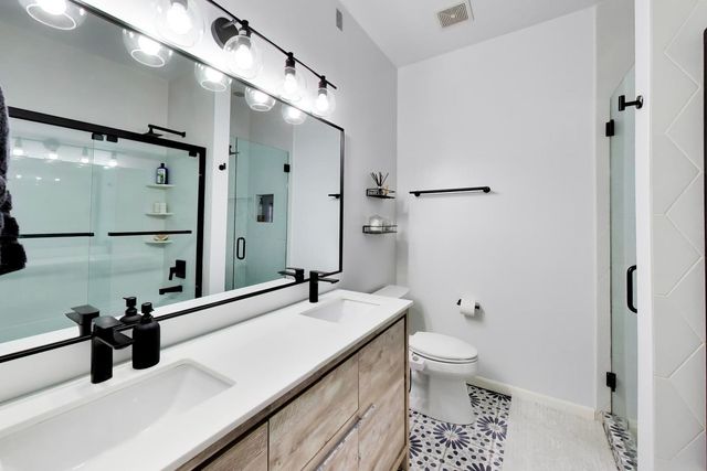 1235 W George Street 106, Chicago, IL 60657