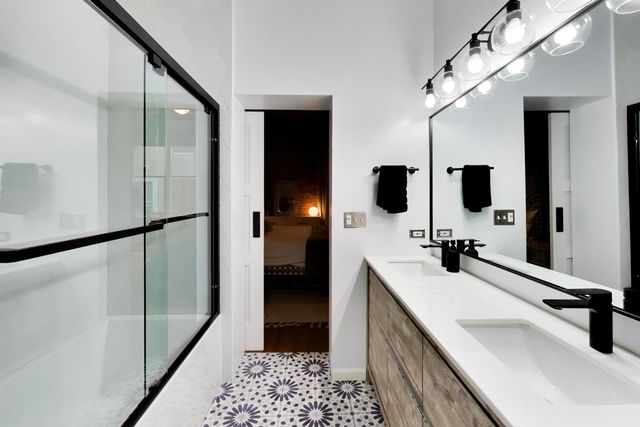 1235 W George Street 106, Chicago, IL 60657