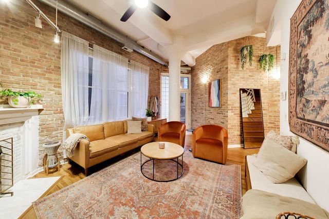 1235 W George Street 106, Chicago, IL 60657