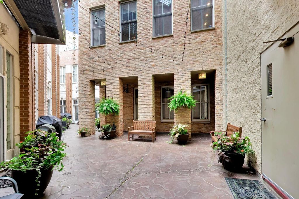 1235 W George Street 106, Chicago, IL 60657 — photo 2